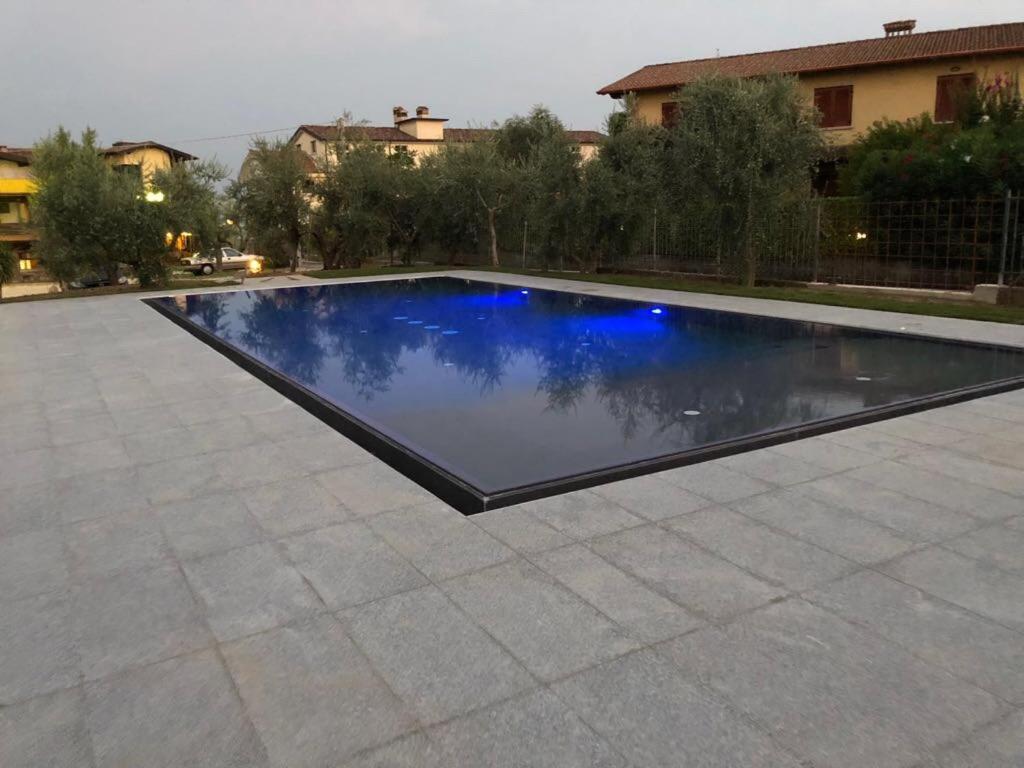 Hotel La Pergola モニーガ・デル・ガルダ エクステリア 写真
